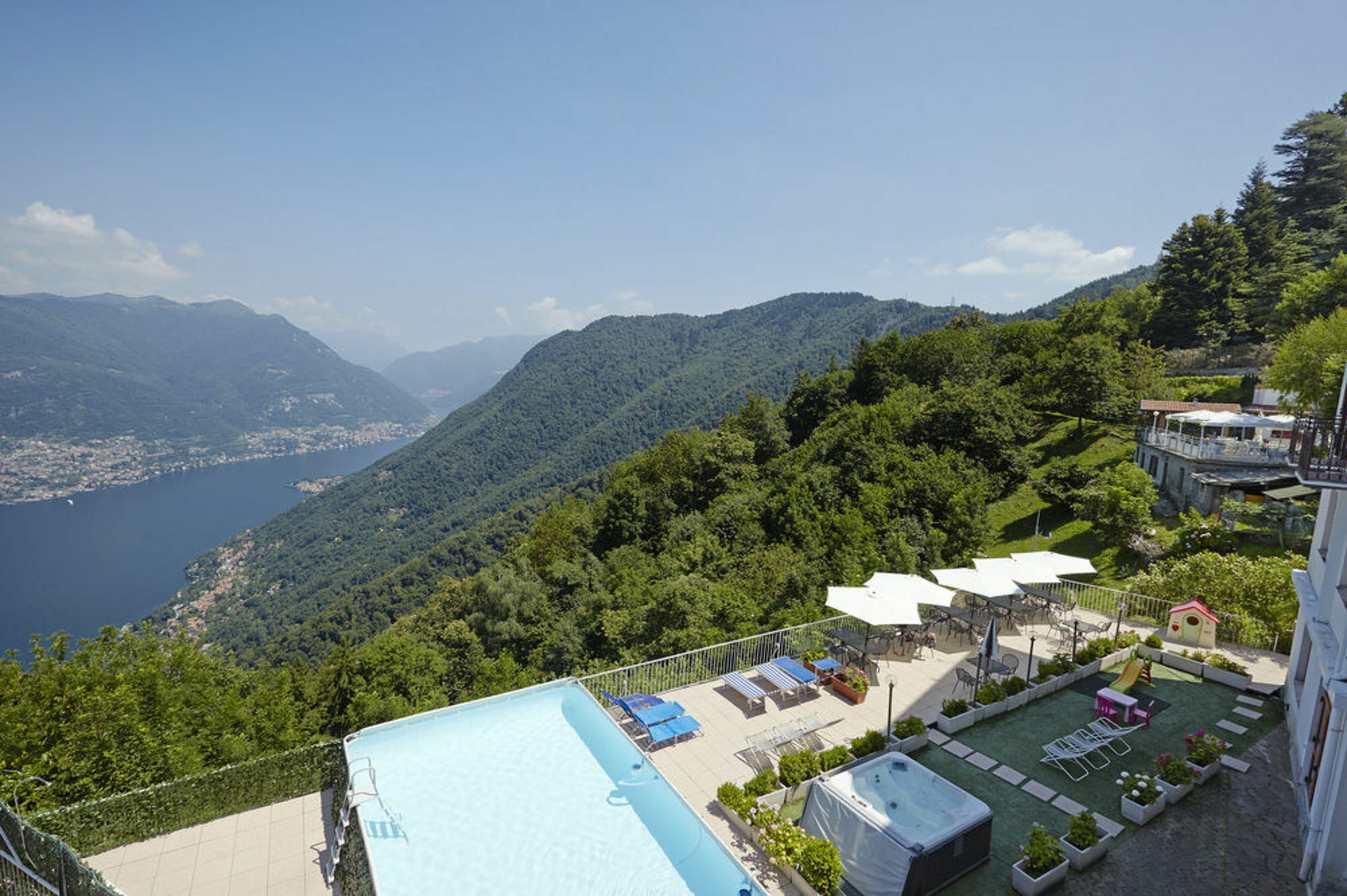 HOTEL PARADISO COMO BRUNATE 3 Olaszorsz g HUF 158718 rt l